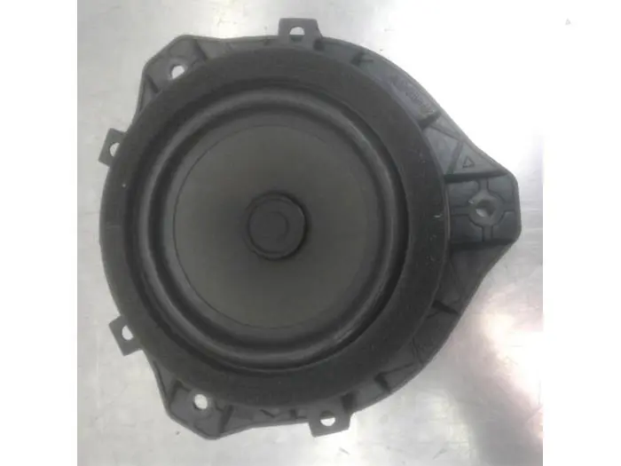 Speaker Kia Rio