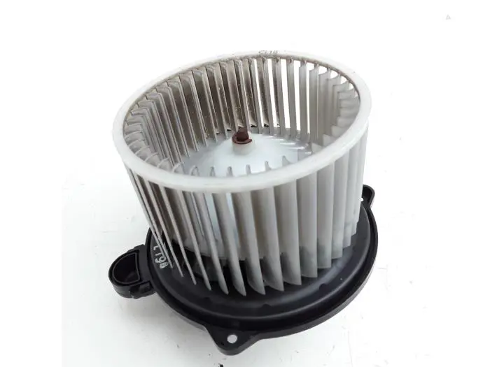 Heating and ventilation fan motor Hyundai I30