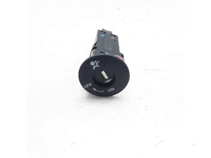 Airbag lock Nissan Qashqai+2