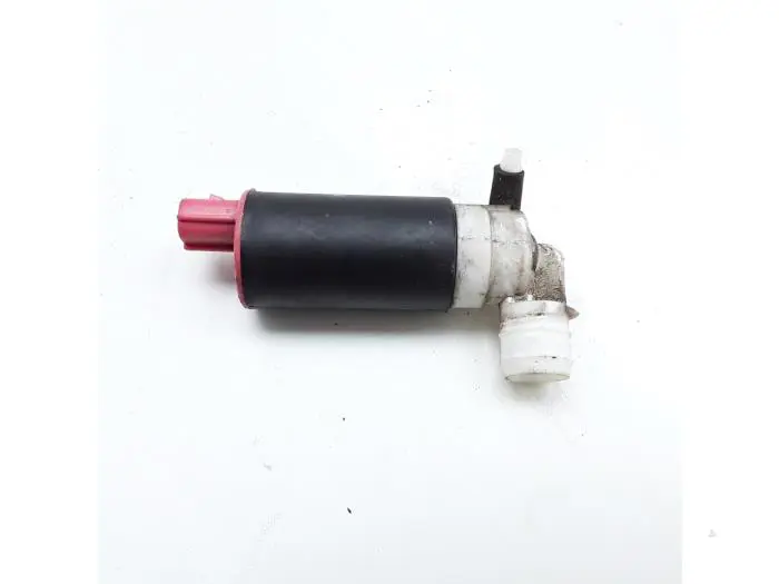 Rear screen washer pump Toyota Avensis