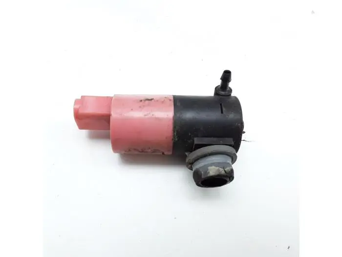 Rear screen washer pump Toyota Yaris