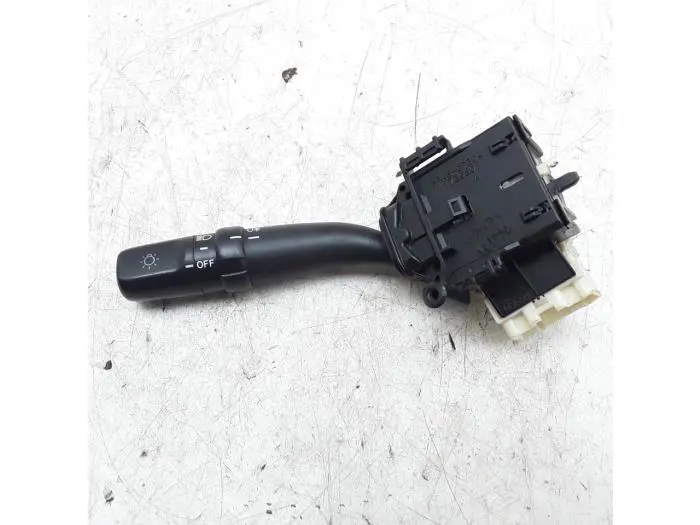 Light switch Toyota Avensis Verso