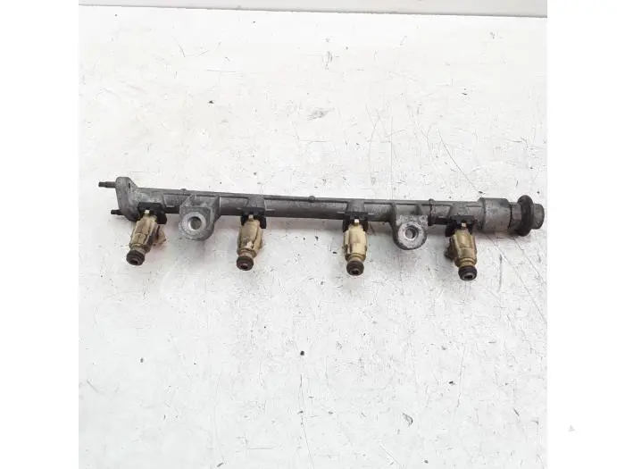 Fuel injector nozzle Hyundai Tucson