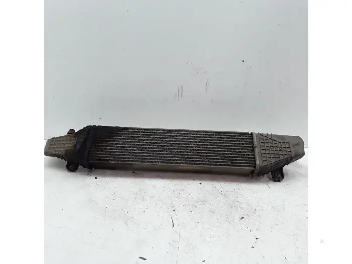 Intercooler Mazda 3. 06-