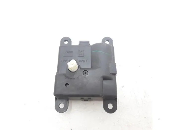 Heater valve motor Nissan Murano