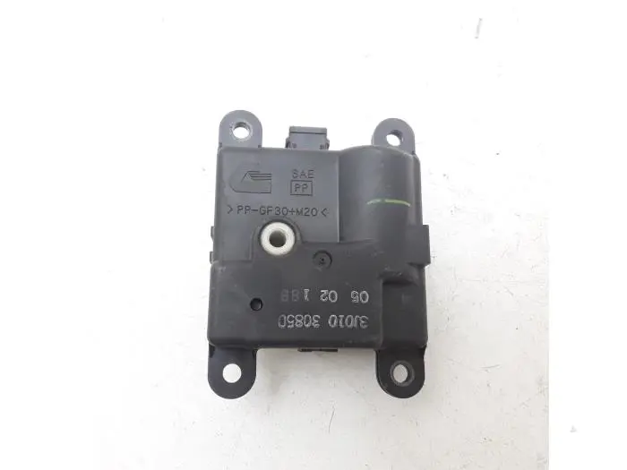 Heater valve motor Nissan Murano