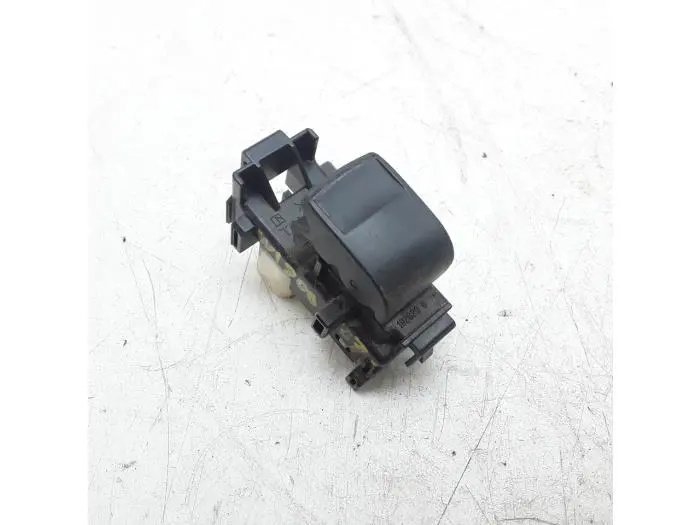 Electric window switch Toyota Auris