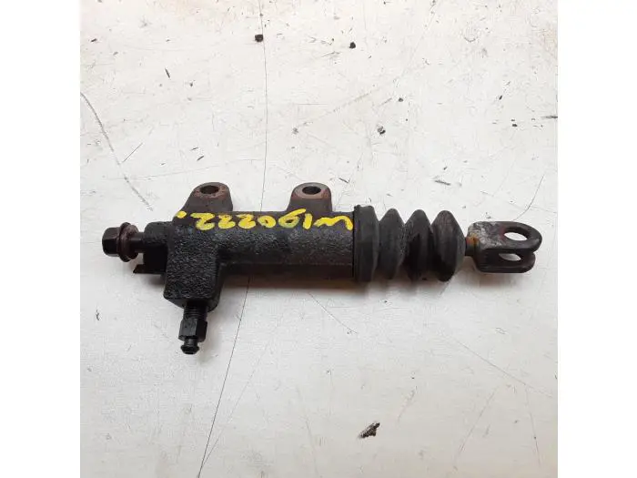 Clutch slave cylinder Kia Sportage