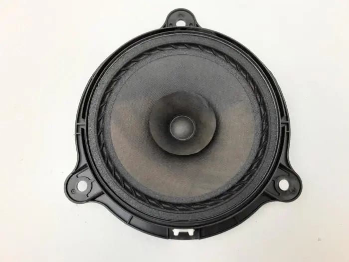 Speaker Nissan Micra