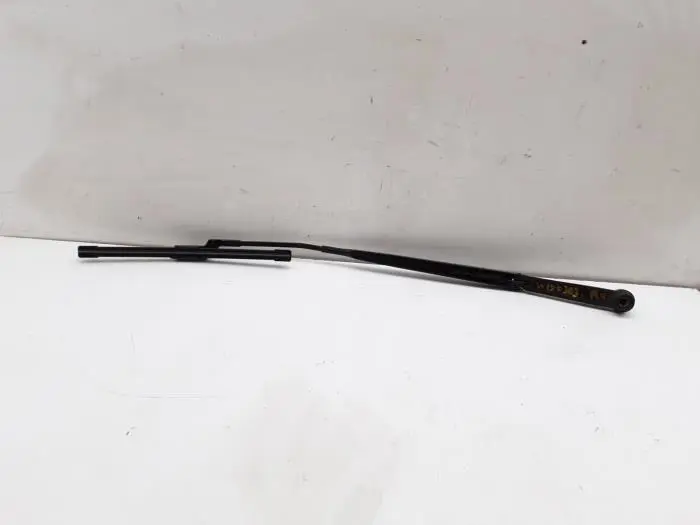 Front wiper arm Kia Venga