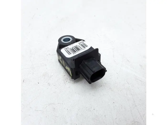 Airbag sensor Toyota Avensis