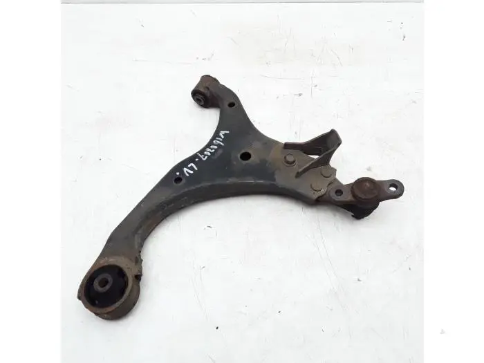 Front lower wishbone, left Kia Carens