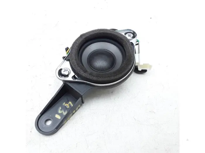 Speaker Lexus IS 300