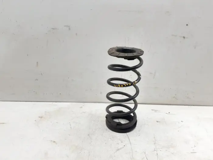 Rear coil spring Kia Venga