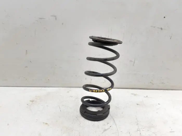 Rear coil spring Kia Venga