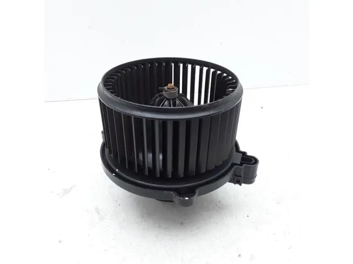 Heating and ventilation fan motor Hyundai Tucson