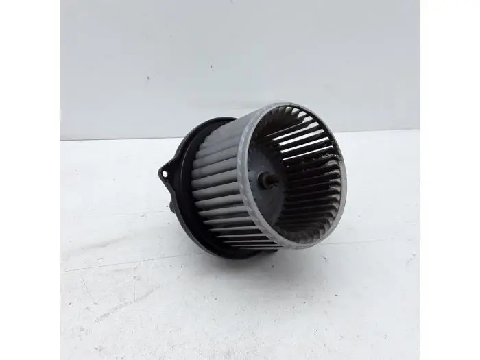 Heating and ventilation fan motor Suzuki Alto