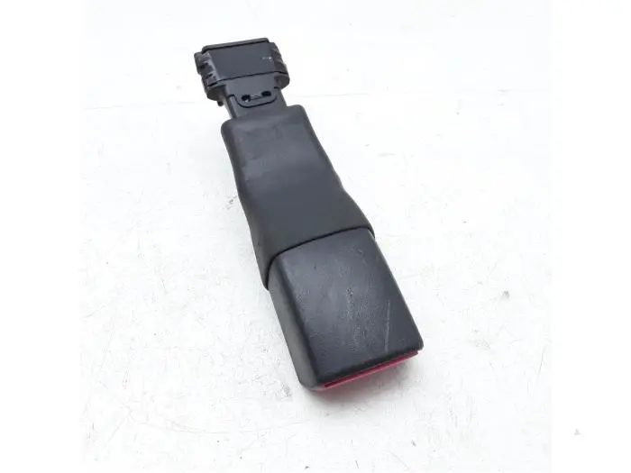 Rear seatbelt buckle, right Toyota Auris