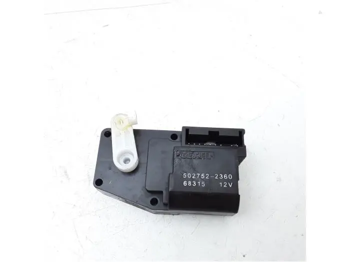 Heater valve motor Subaru Forester