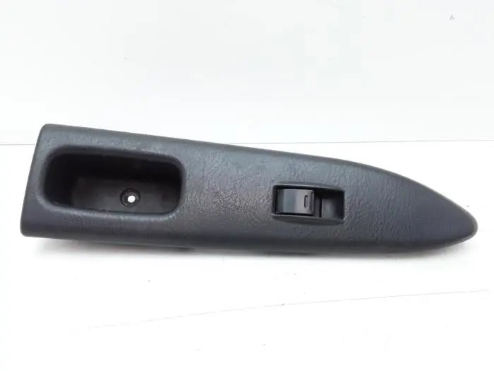 Electric window switch Toyota Avensis