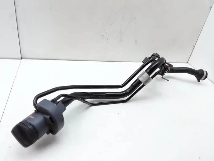 Fuel tank filler pipe Lexus IS 300