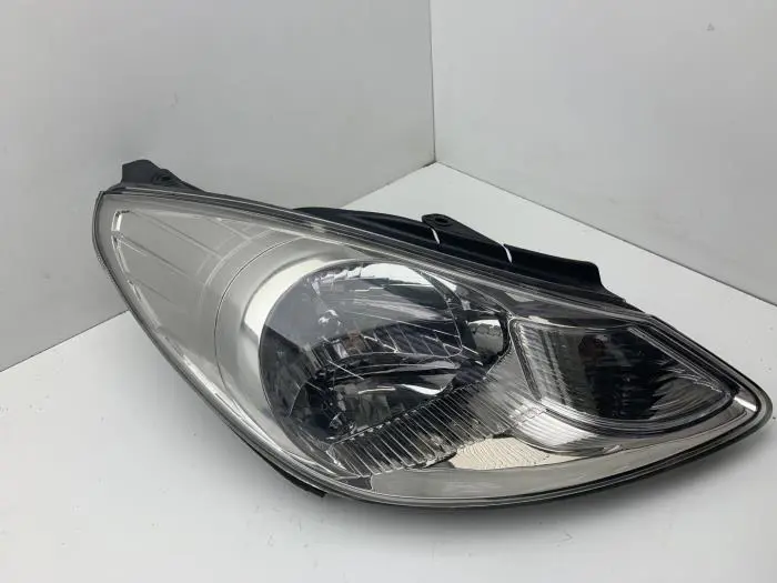 Headlight, right Kia Cee'D