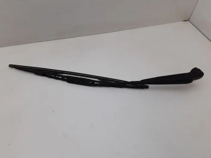 Rear wiper arm Toyota Prius