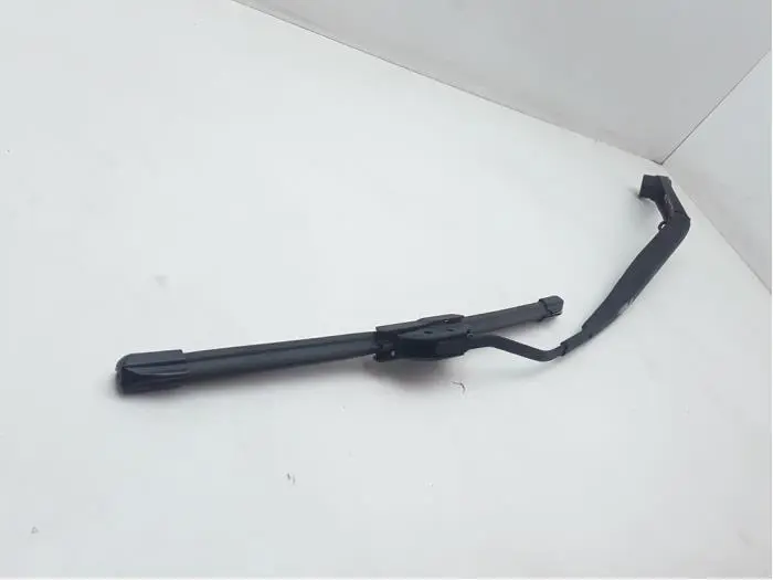 Front wiper arm Hyundai I10