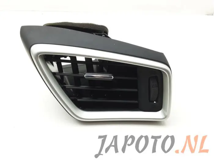 Dashboard vent Nissan Qashqai+2