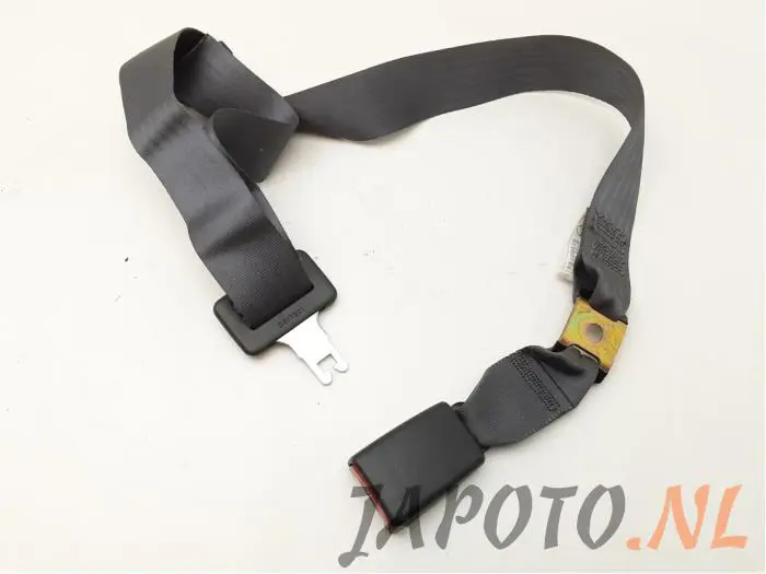 Rear seatbelt, centre Toyota Starlet