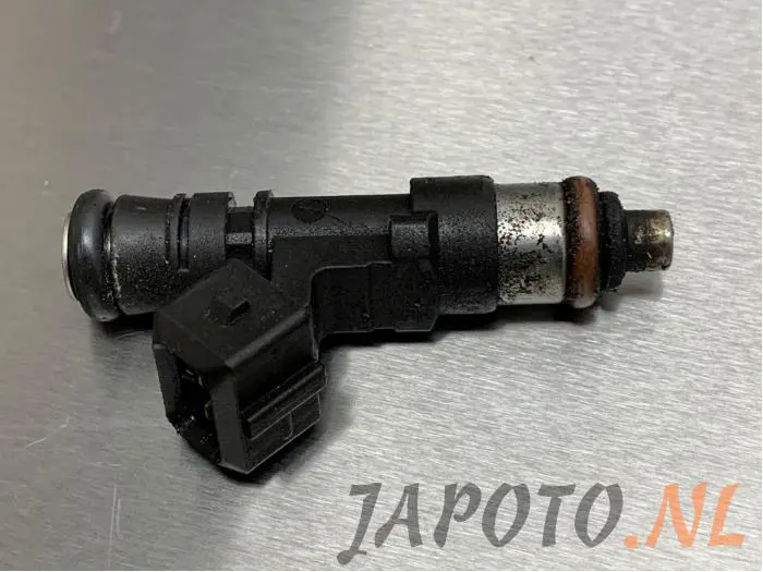 Injector (petrol injection) Chevrolet Epica