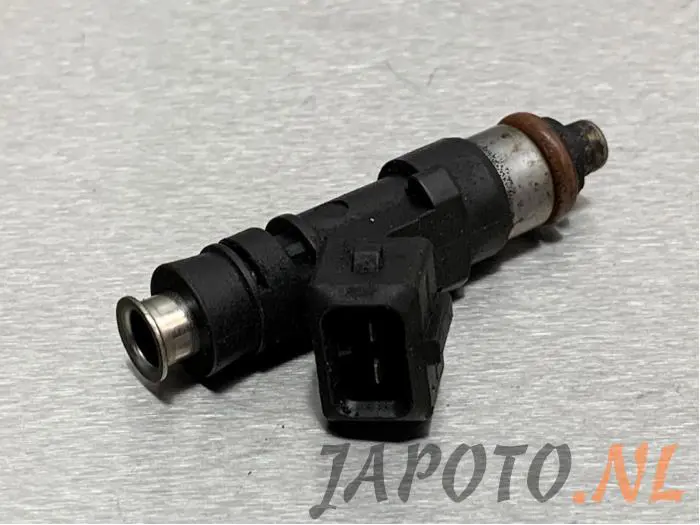 Injector (petrol injection) Chevrolet Epica