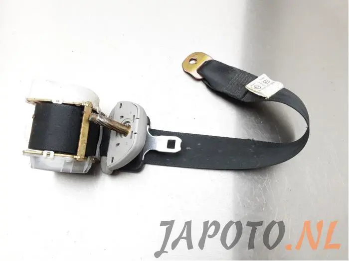 Rear seatbelt, right Toyota Corolla Verso