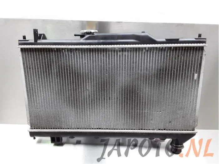 Radiator Toyota Avensis