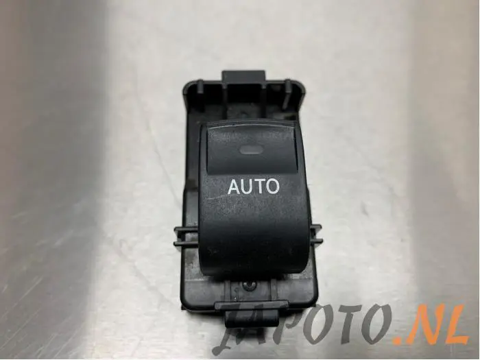 Electric window switch Toyota IQ