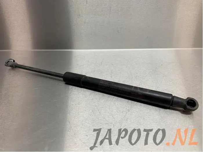 Rear gas strut, right Toyota IQ