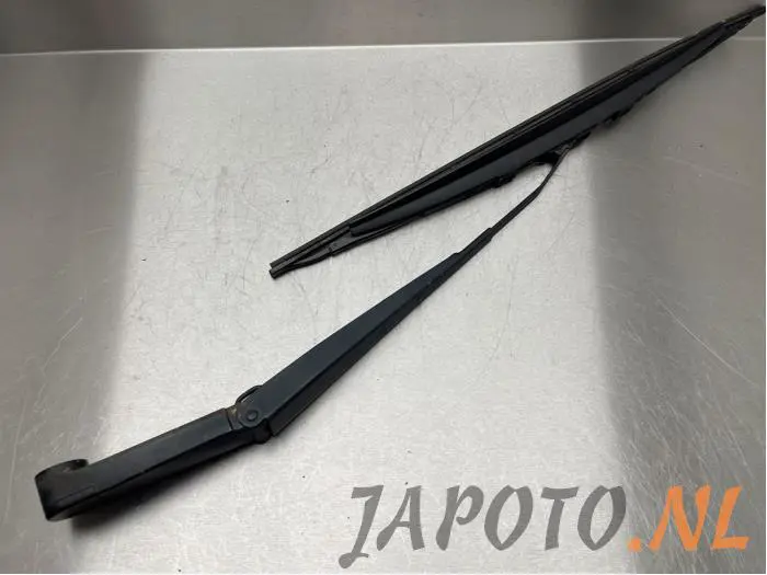 Front wiper arm Nissan Navara