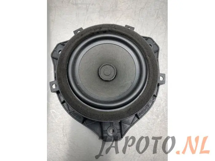 Speaker Kia Rio