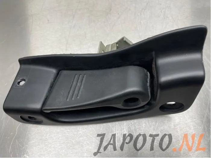 Rear door handle 4-door, left Nissan Navara