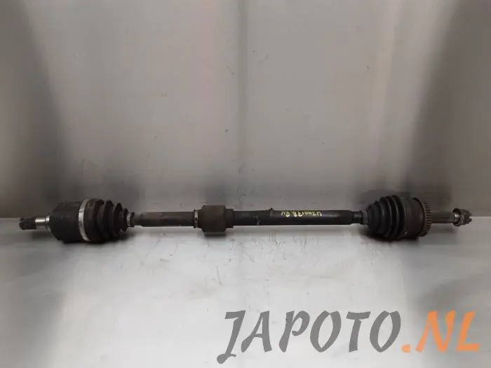 Front drive shaft, right Kia Carens