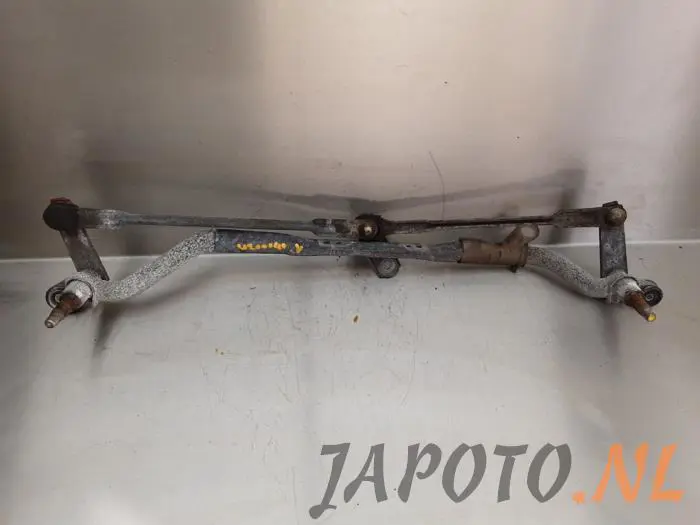 Wiper mechanism Toyota IQ