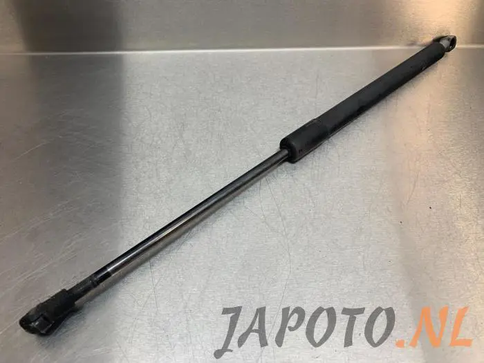 Rear gas strut, right Toyota Avensis