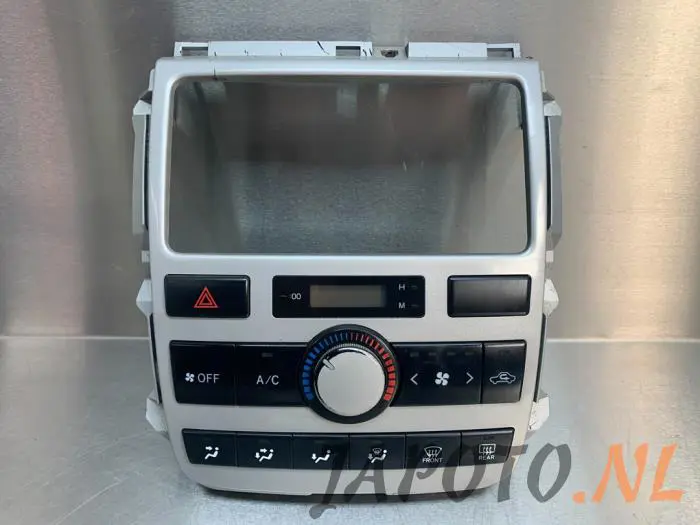 Heater control panel Toyota Avensis Verso