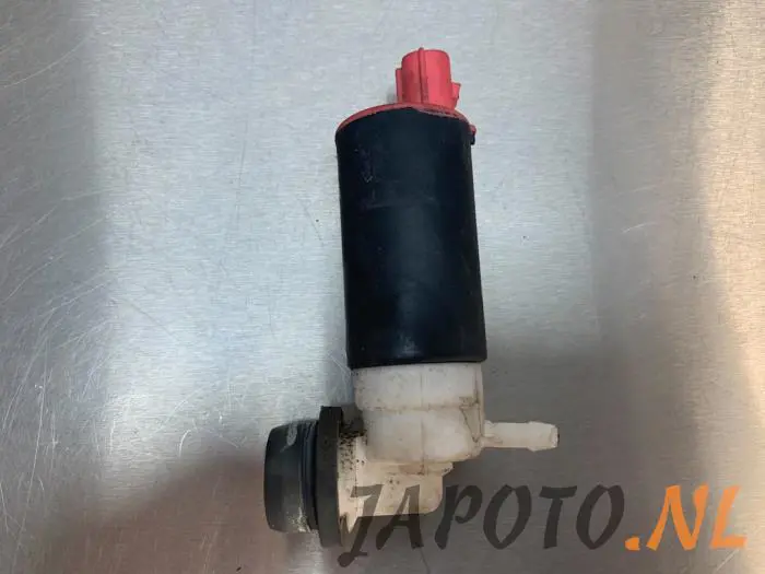 Rear screen washer pump Toyota Yaris