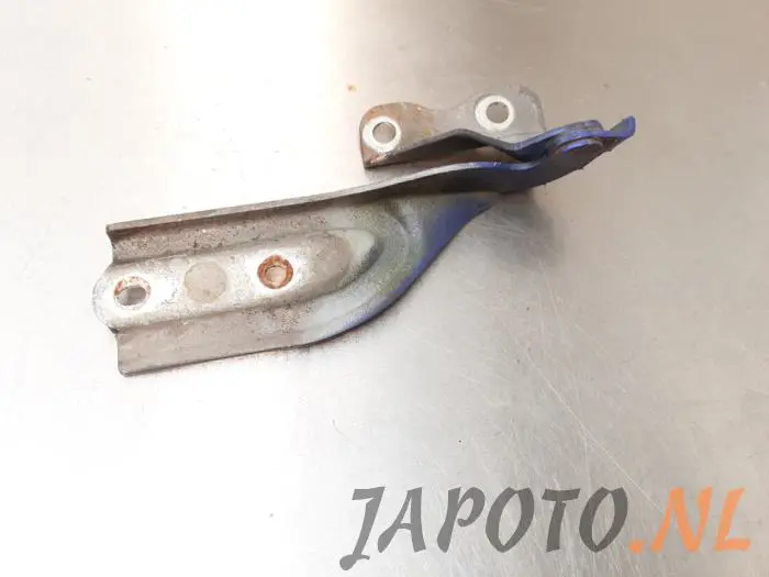 Bonnet Hinge Daihatsu Terios