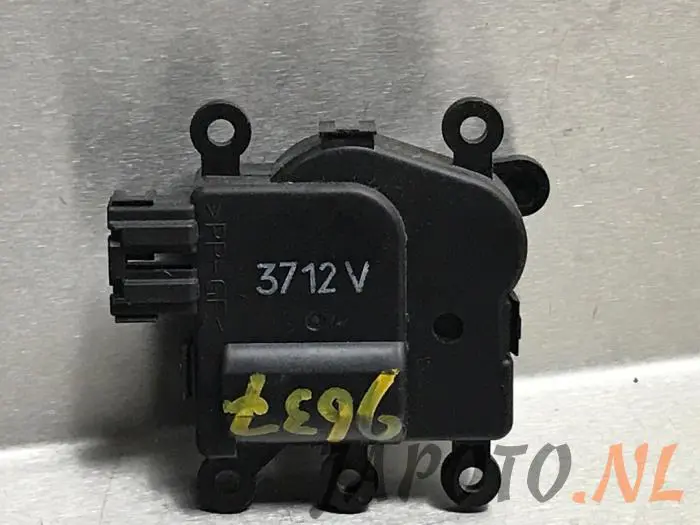 Heater valve motor Mazda CX-5