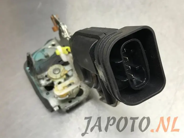 Rear door mechanism 4-door, right Toyota Starlet