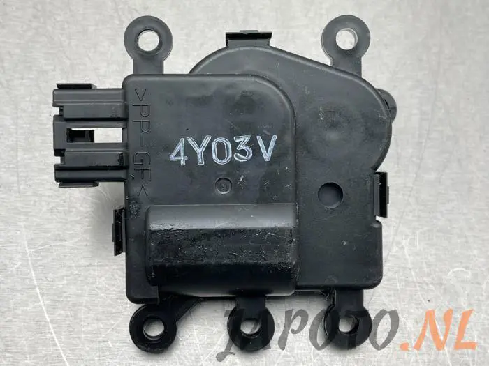 Heater valve motor Mazda CX-5