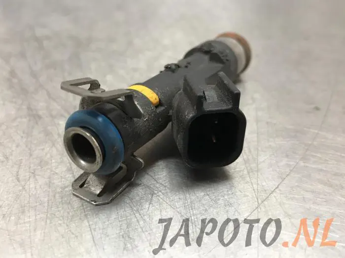 Injector (petrol injection) Mazda 6.