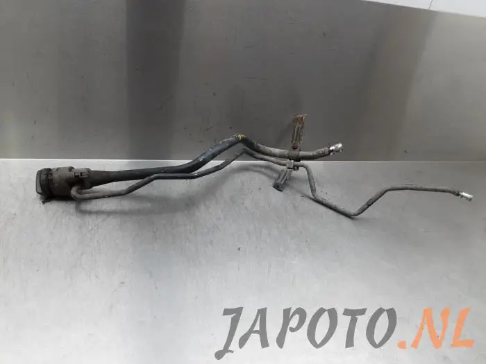 Fuel tank filler pipe Lexus LS 460